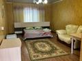 1 бөлме · 60 м² · 2 қабат, Кенесары 58/1, бағасы: 15 000 ₸ в Бурабае — фото 2