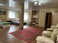 1 бөлме · 60 м² · 2 қабат, Кенесары 58/1, бағасы: 15 000 ₸ в Бурабае — фото 3
