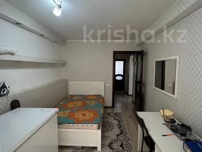 4-бөлмелі пәтер · 82 м² · 2/5 қабат, 2 ш/а., Абулхайыр хана, бағасы: 26 млн ₸ в Актобе, мкр 8