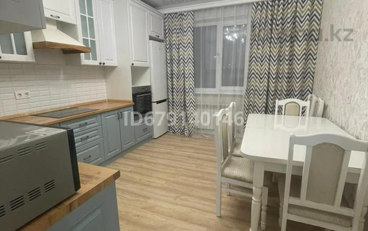 2-комнатная квартира · 60.2 м² · 2/12 этаж, Абикен Бектуров 3/3 за 320 000 ₸ в Астане, Есильский р-н — фото 12