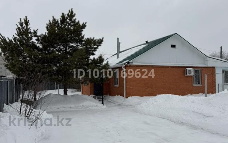 Отдельный дом · 3 комнаты · 91.7 м² · 8 сот., Баумана 14/8 за 41.5 млн 〒 в Костанае — фото 2