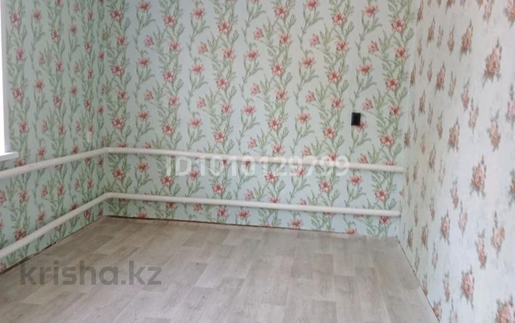 2-комнатная квартира · 44.6 м² · 2/2 этаж, мкр Жулдыз 9кв 5 — П новенький ул первомайская д9 кв5 за 7.5 млн ₸ в Уральске — фото 2