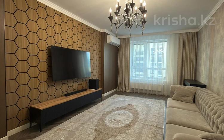 3-бөлмелі пәтер · 105 м², Улы Дала 39, бағасы: 500 000 ₸ в Астане, Есильский р-н — фото 2