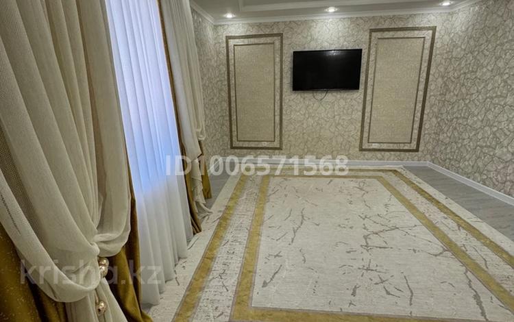 3-бөлмелі пәтер · 100 м² · 5/9 қабат, 33-й мкр 21, бағасы: 26.5 млн ₸ в Актау — фото 2