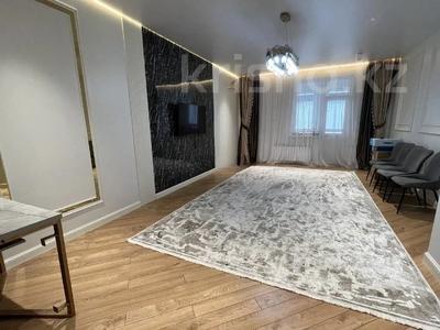 4-комнатная квартира · 140 м² · 1/3 этаж, мкр Нурлытау (Энергетик), Какимбек Салыков 42 за 122 млн 〒 в Алматы, Бостандыкский р-н