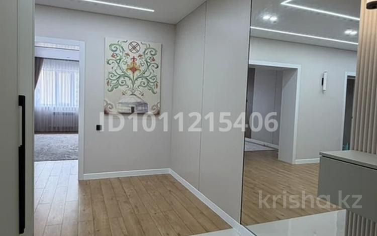 3-бөлмелі пәтер · 95 м² · 3/5 қабат, мкр. Алтын орда 12А/1, бағасы: 43.5 млн ₸ в Актобе — фото 2