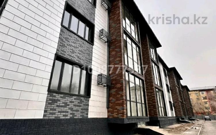 3-комнатная квартира · 100.09 м² · 2/3 этаж, Рысбек батыра 7д за 34.5 млн ₸ в Таразе — фото 6