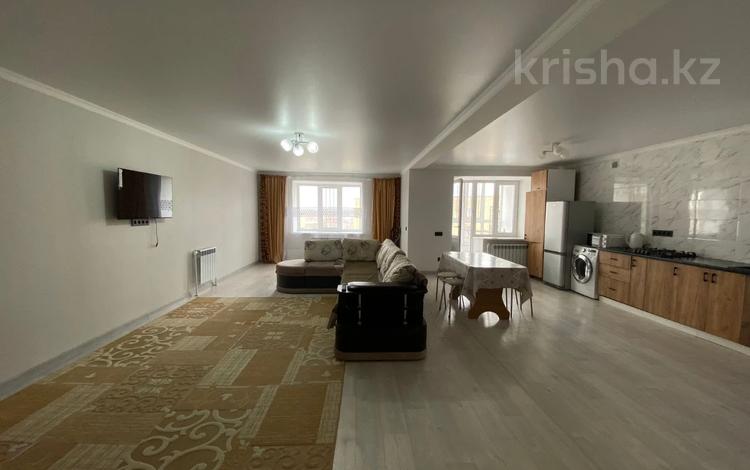 2-комнатная квартира · 82.5 м² · 10/10 этаж, Санкибай батыра за 280 000 ₸ в Актобе — фото 9