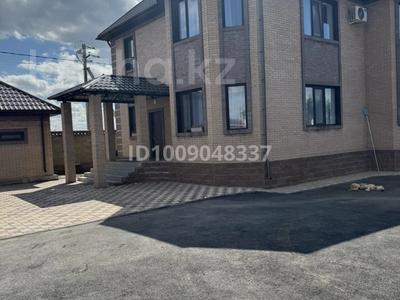 Отдельный дом · 6 комнат · 240 м² · 10 сот., Сабита Муканова 52 — Акмола за 1.2 млн 〒 в Косшы