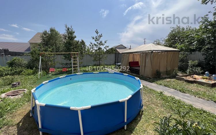 Часть дома · 4 комнаты · 82 м² · 8.2 сот., мкр Новый Город, Пригородная 34 — 32 квартал за 39 млн 〒 в Караганде, Казыбек би р-н — фото 2