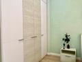 2-комнатная квартира · 60 м² · 21/21 этаж, Достык 8 — Великолепный вид на город с высоты 21 этажа! Идеально чисто! Центр! Керуен,Байтерек,Казмедиа Казмунайгаз, Дом Министерства Обороны, МИД, КТЖ, Водно-Зеленый Бульвар за 25 000 ₸ в Астане, Есильский р-н — фото 7