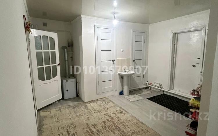 Отдельный дом · 3 комнаты · 120 м² · 12 сот., Авиатор-5 — Синойл, С. Жиенбаева 131в за 20 млн ₸ в Актобе, мкр Авиатор — фото 2