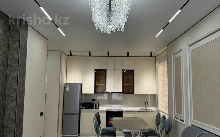 2-комнатная квартира · 67 м² · 3/14 этаж, 189 квартал за 230 000 ₸ в Шымкенте, Абайский р-н — фото 2
