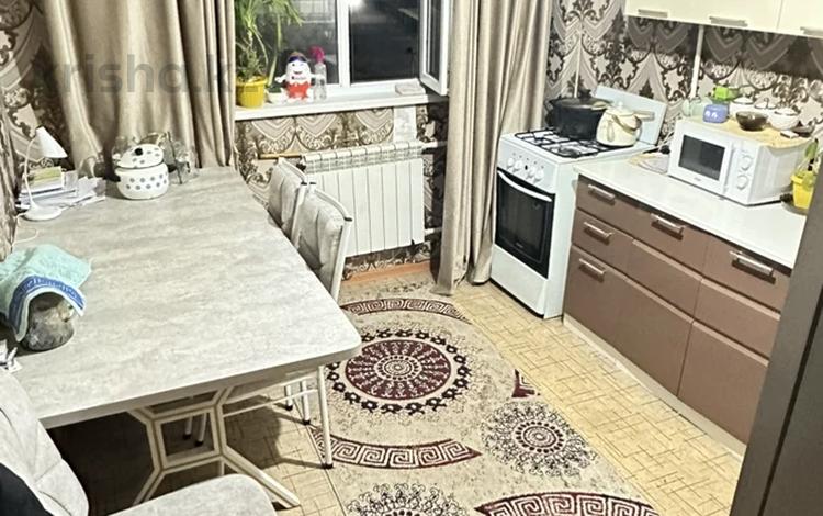2-бөлмелі пәтер · 56 м² · 4/5 қабат, мкр Байтерек, 13 Мкр 30 — За школой, бағасы: 13.5 млн ₸ в Таразе — фото 2