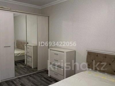 2-комнатная квартира, 72 м², 1/6 этаж посуточно, Молдагуловой за 11 000 〒 в Уральске