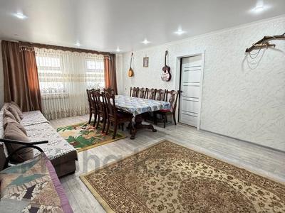 Жеке үй · 28 бөлме · 730 м² · 16 сот., Байсеитова 108, бағасы: 98 млн 〒 в Астане, Сарыарка р-н