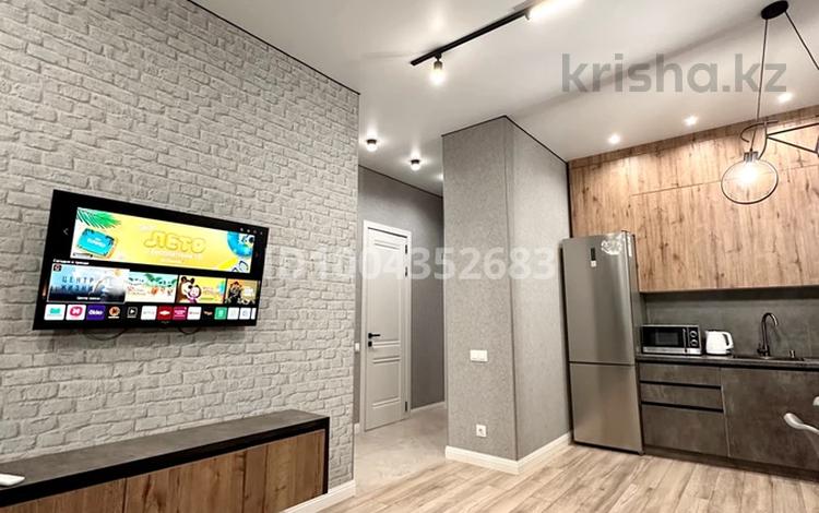 2-комнатная квартира · 41 м² · 15/16 этаж, Кабанбай батыра 45/3 за 340 000 ₸ в Астане, Нура р-н — фото 2