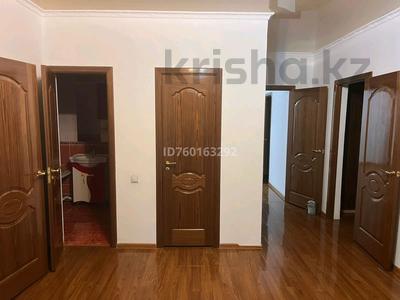 4-комнатная квартира · 120 м² · 3/5 этаж, Сырдария 19 за 200 000 ₸ в 