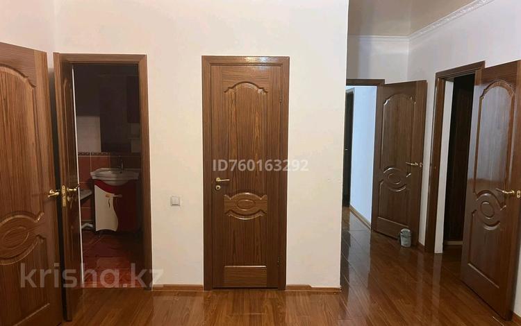 4-комнатная квартира · 120 м² · 3/5 этаж, Сырдария 19 за 200 000 ₸ в  — фото 2