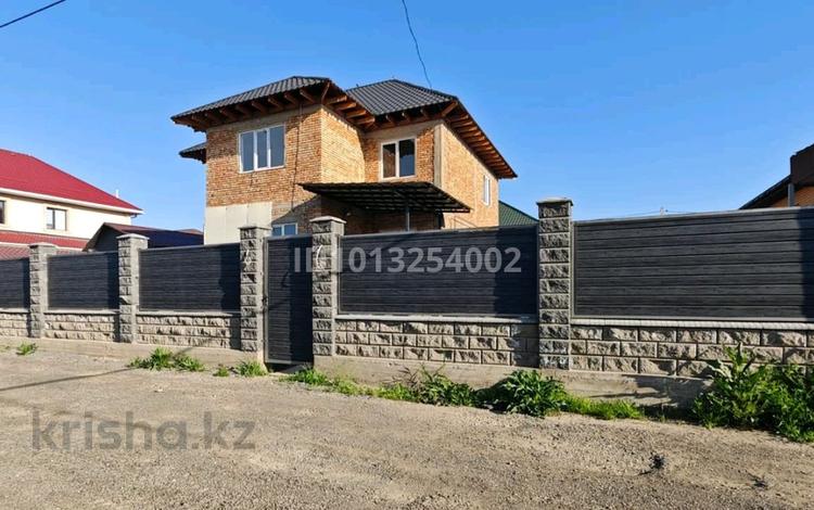Отдельный дом · 6 комнат · 220 м², Қожабекова 73 — Боз бие қымызхана за 800 000 ₸ в Коксай (пути Ильича) — фото 2