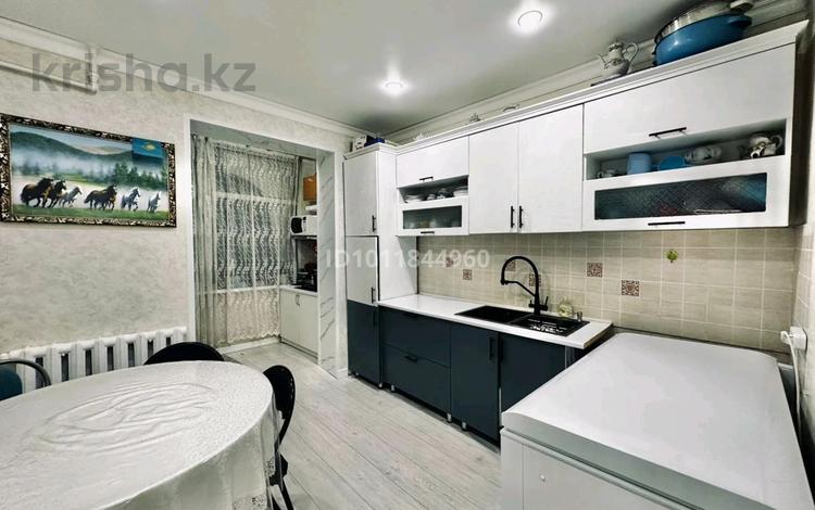 2-бөлмелі пәтер · 49 м² · 1/5 қабат, Просп. Абылай Хана 6/3 — Ену, бағасы: 23.5 млн ₸ в Астане, Алматы р-н — фото 2