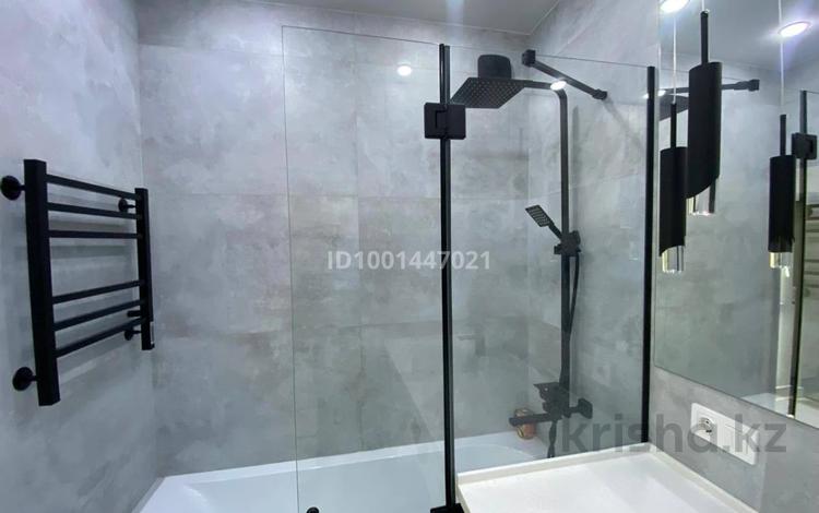 2-комнатная квартира · 71 м² · 4/9 этаж, мкр Юго-Восток, Муканова 21/3 за 38 млн ₸ в Караганде, Казыбек би р-н — фото 2