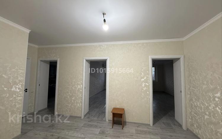 2-комнатная квартира · 69 м² · 4/5 этаж, 21-й мкр 37 — Коттеджный городок/ Военный городок за 20 млн ₸ в Актау — фото 2