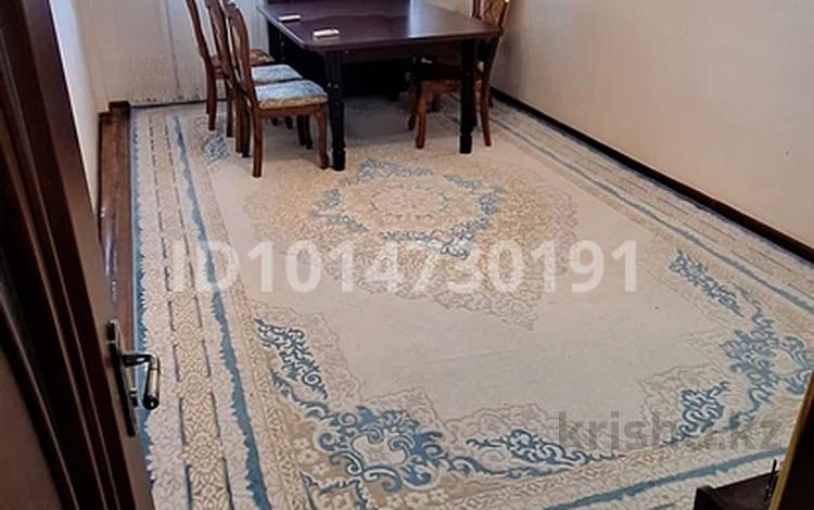 3-комнатная квартира · 65 м² · 5/5 этаж, Амангельди 100 — Одежда за 100 000 ₸ в  — фото 2
