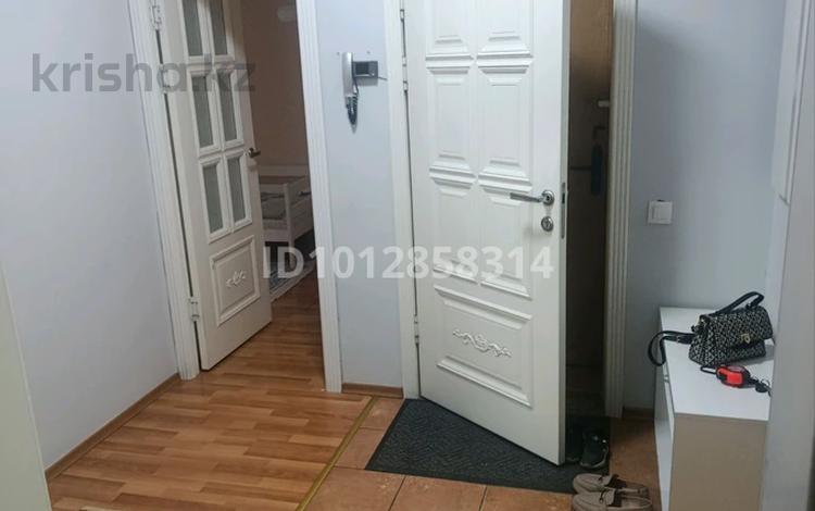 3-комнатная квартира · 70 м² · 4/5 этаж, Жуанышева 4 за 200 000 ₸ в Таразе — фото 2