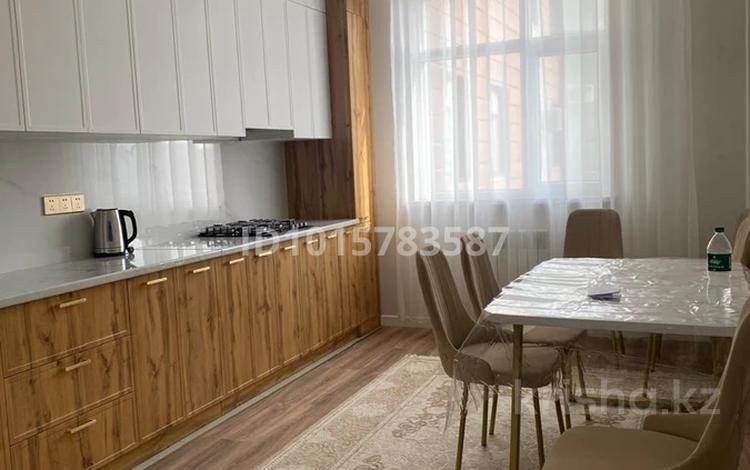 2-бөлмелі пәтер · 80 м² · 9/10 қабат, 18А ш/а 5, бағасы: 350 000 ₸ в Актау, 18А мкр — фото 2