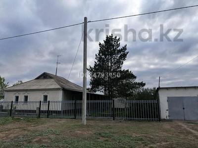Продажа домов и дачи в Акмолинской обл.: Отдельный дом · 3 комнаты · 120 м² · 27 сот., Бейбитшилик (Мира) 74 за 21.5 млн 〒 Отдельный дом · 3 комнаты · 120 м² · 27 сот., Бейбитшилик (Мира) 74 за 21.5 млн 〒 в Кабанбае Батыра