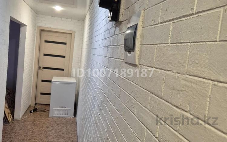2-бөлмелі пәтер · 45 м² · 3/5 қабат, Мәшһүр Жүсіпа 11 — Манакбай базар, бағасы: 22.5 млн ₸ в Павлодаре — фото 2