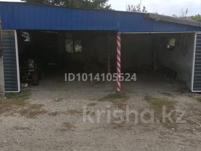 Отдельный дом · 4 комнаты · 50 м² · 62 сот., Берлик 32 — В начале деревни за 5.5 млн ₸ в 