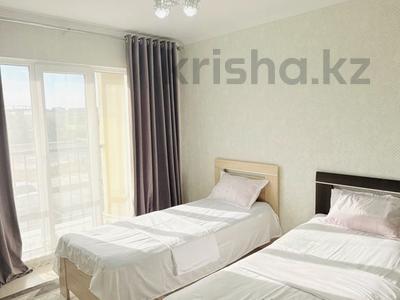 3-комнатная квартира · 80 м² · 2/12 этаж, 11 улица 37/5 — Жаңа қала новый городта квартира по суточна беріледі таза барлық жағдайымен 11 көшеде обл акимат Тенисный центр НИШ мектеп барлығына жақын маңда орналасқан за 14 900 ₸ в Туркестане