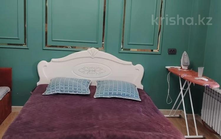 1-бөлмелі пәтер · 30 м² · 1/3 қабат, Батырбекова, бағасы: 12 000 ₸ в Туркестане — фото 2