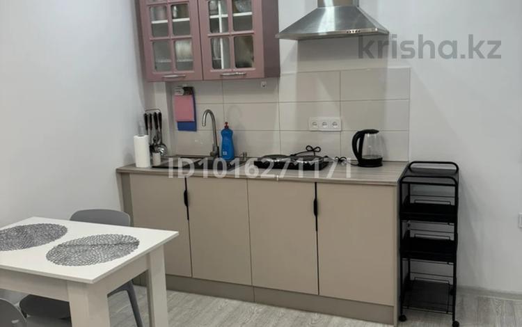 1-комнатная квартира · 26 м² · 5/5 этаж, Байзакова 263 за 250 000 ₸ в Алматы, Алмалинский р-н — фото 2