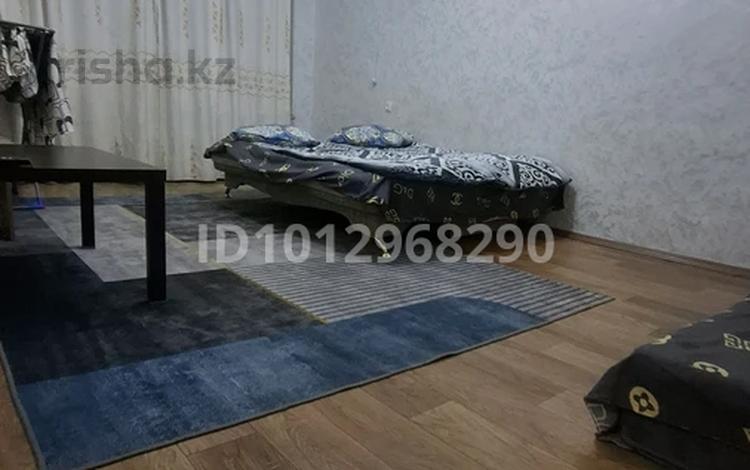 1-комнатная квартира · 30 м², Сабитовой 25 за 12 000 ₸ в Балхаше — фото 2