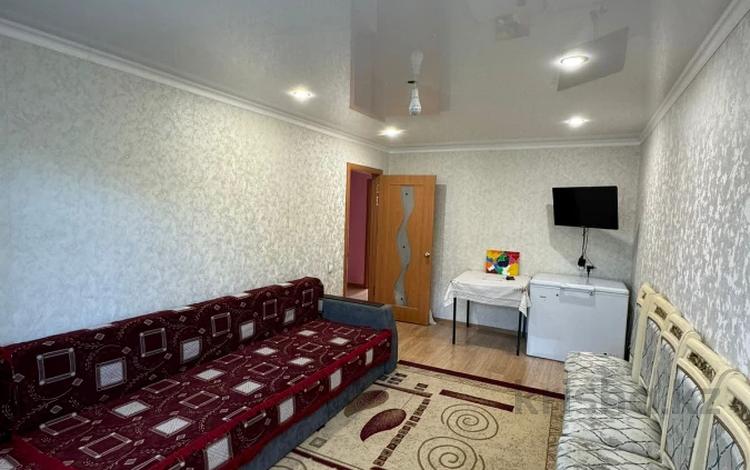 3-комнатная квартира · 61 м² · 2/5 этаж, Майкудук, мкр Восток-1 — сш № 36, сш № 17, поликлиника, Аэрофит клуб за 17.7 млн ₸ в Караганде, Алихана Бокейханова р-н — фото 16