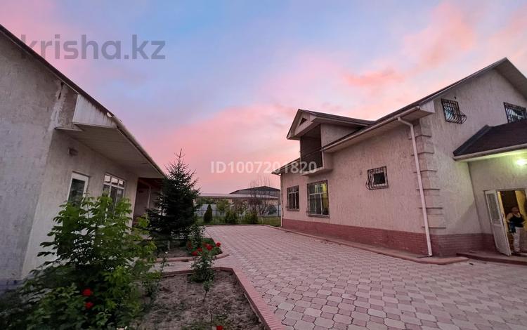 Жеке үй · 5 бөлме · 215.7 м² · 12 сот., Орталық көше 3, бағасы: 50 млн 〒 в Узынагаш — фото 2