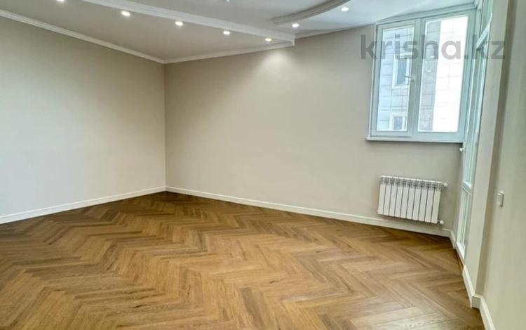 3-бөлмелі пәтер · 150 м² · 13/18 қабат, Достык, бағасы: 109 млн ₸ в Алматы, Медеуский р-н — фото 6