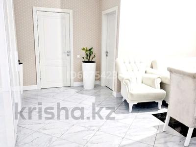 Аренда квартир в Актюбинской обл.: 2-комнатная квартира · 70 м² · 5/10 этаж, Молдагулова 30Б кор1 — Центральный стадион и рынок Алия за 50 млн 〒 2-комнатная квартира · 70 м² · 5/10 этаж, Молдагулова 30Б кор1 — Центральный стадион и рынок Алия за 50 млн 〒 в Актобе