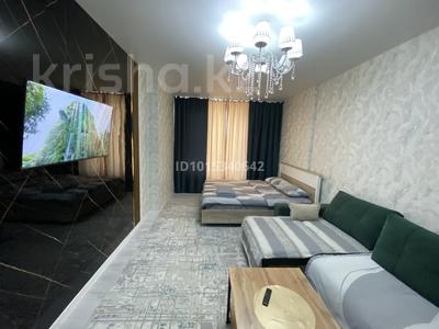 1-комнатная квартира · 65 м² · 9/12 этаж, Сафуан Шаймерденова 4/3 — Нурлы Жол Вокзал, Нажмиденова-Калдаякова за 15 000 ₸ в Астане, Сарайшык р-н
