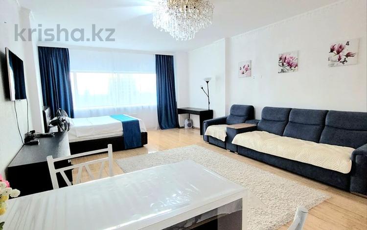 1-комнатная квартира · 45 м² · 19/31 этаж, Достық 5/2 — бульвар Нур жол за 240 000 ₸ в Астане, Есильский р-н — фото 2