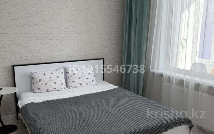 1-комнатная квартира · 40 м² · 2/10 этаж, Кабанбай батыра 38/1, 38/2, 38/3 за 300 000 ₸ в Астане, Есильский р-н — фото 2