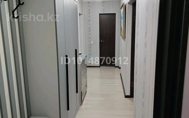 2-комнатная квартира · 65 м² · 1/5 этаж, мкр Пригородный, Арнасай 7Б за 250 000 ₸ в Астане, Есильский р-н — фото 2