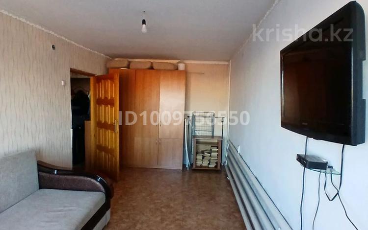 1-комнатная квартира · 35.7 м² · 4/5 этаж, мкр 11, Переулок Дальний 19 — Шайкенова / Аз Наурыз за 7.7 млн ₸ в Актобе — фото 3