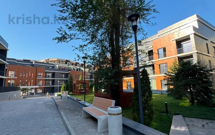 4-бөлмелі пәтер · 300 м² · 3/3 қабат, Кажымукана 109, бағасы: 258 млн ₸ в Алматы, Медеуский р-н — фото 2