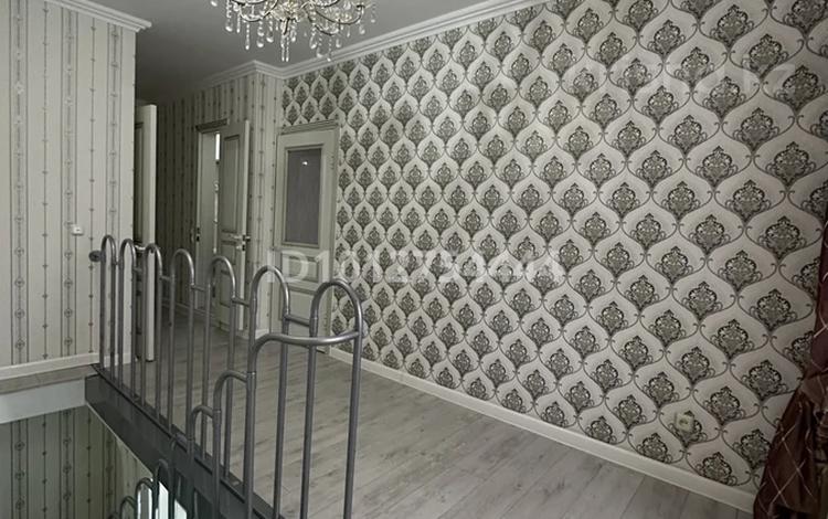 5-комнатная квартира · 127 м² · 2/5 этаж, мкр Юго-Восток, мкр Орбита 26 — дюсембекова за 43 млн ₸ в Караганде, Казыбек би р-н — фото 2