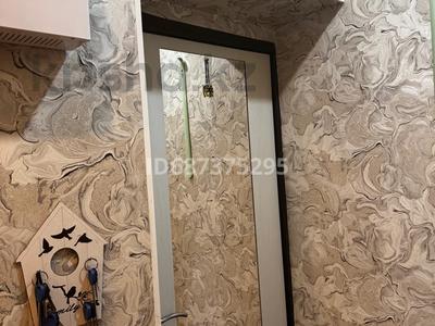 3-комнатная квартира · 70 м² · 2/2 этаж, Райымбек батыра 6 — Школа 11 за 31 млн 〒 в Алатау