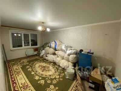 1-комнатная квартира, 31 м², 1/5 этаж, Абая — Мечеть, лицей, супермаркет за 6 млн 〒 в Темиртау